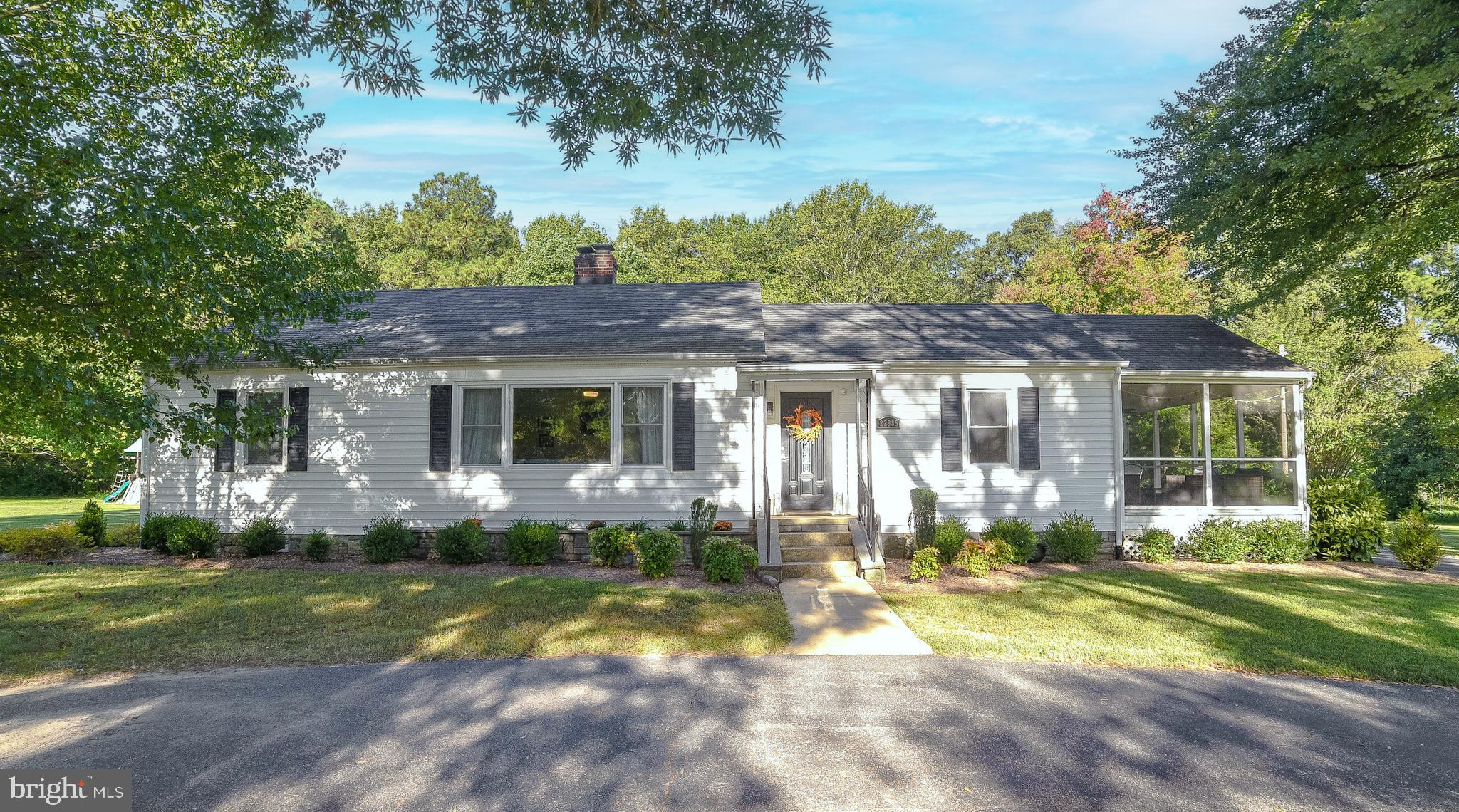 Picture perfect just move right in!! Charming 3 bedroom 2 full bath rambler in downtown Leonardtown.