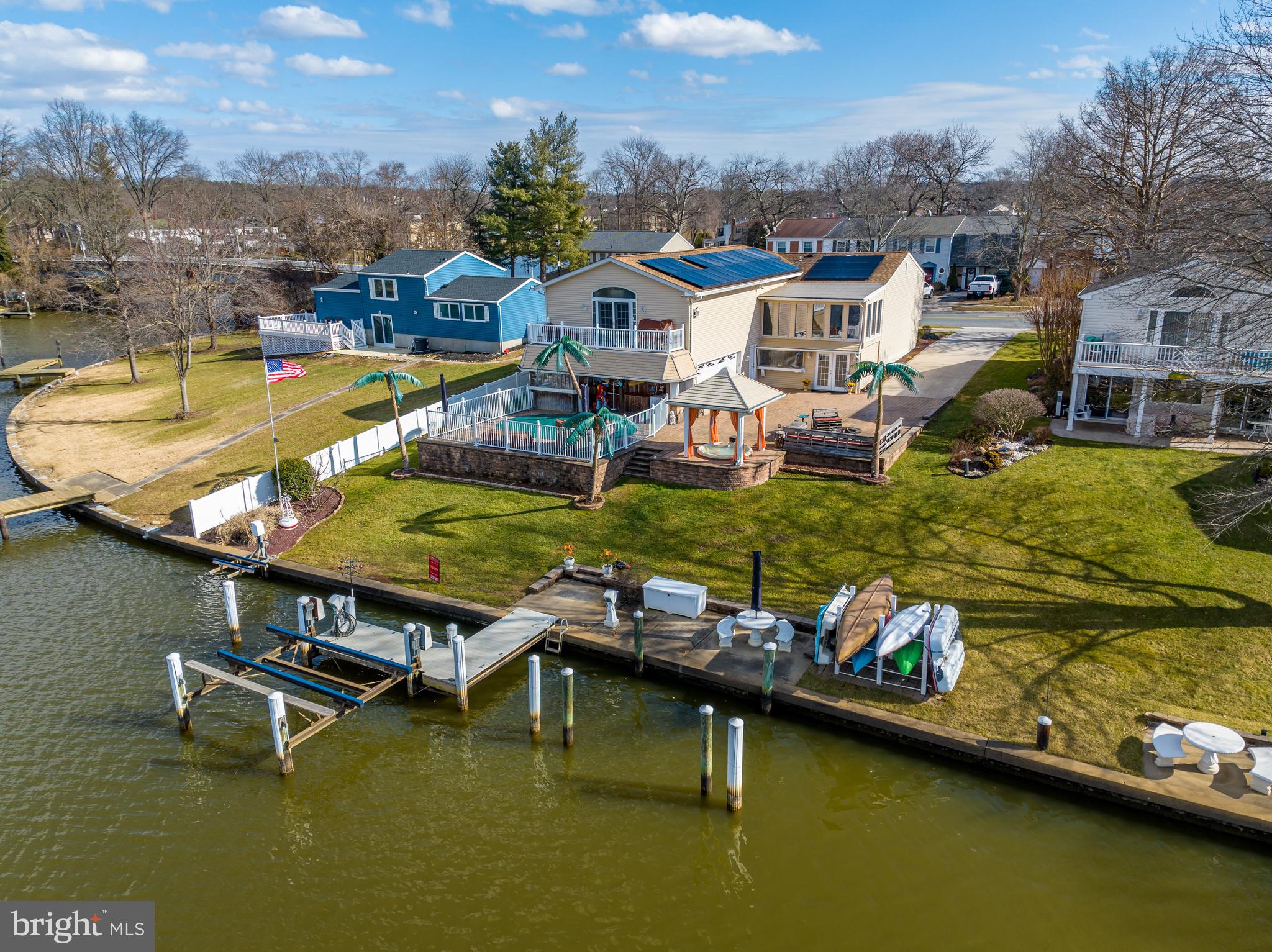An entertainer's dream waterfront home in Rumsey Island!  With over 3,500 total square feet, this ho