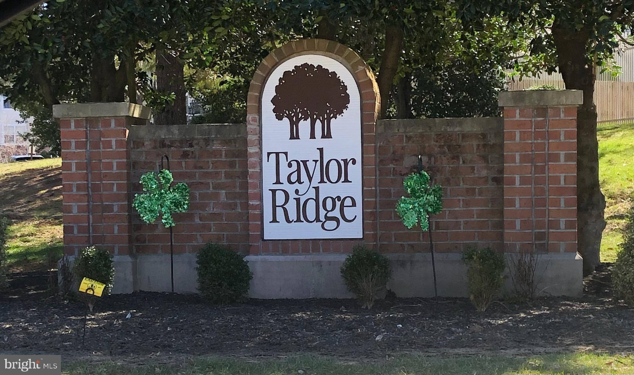 Welcome Home to this GROUND level 3 Bedroom, 2 Full Bathroom in Taylor Ridge. Beautiful open floor p
