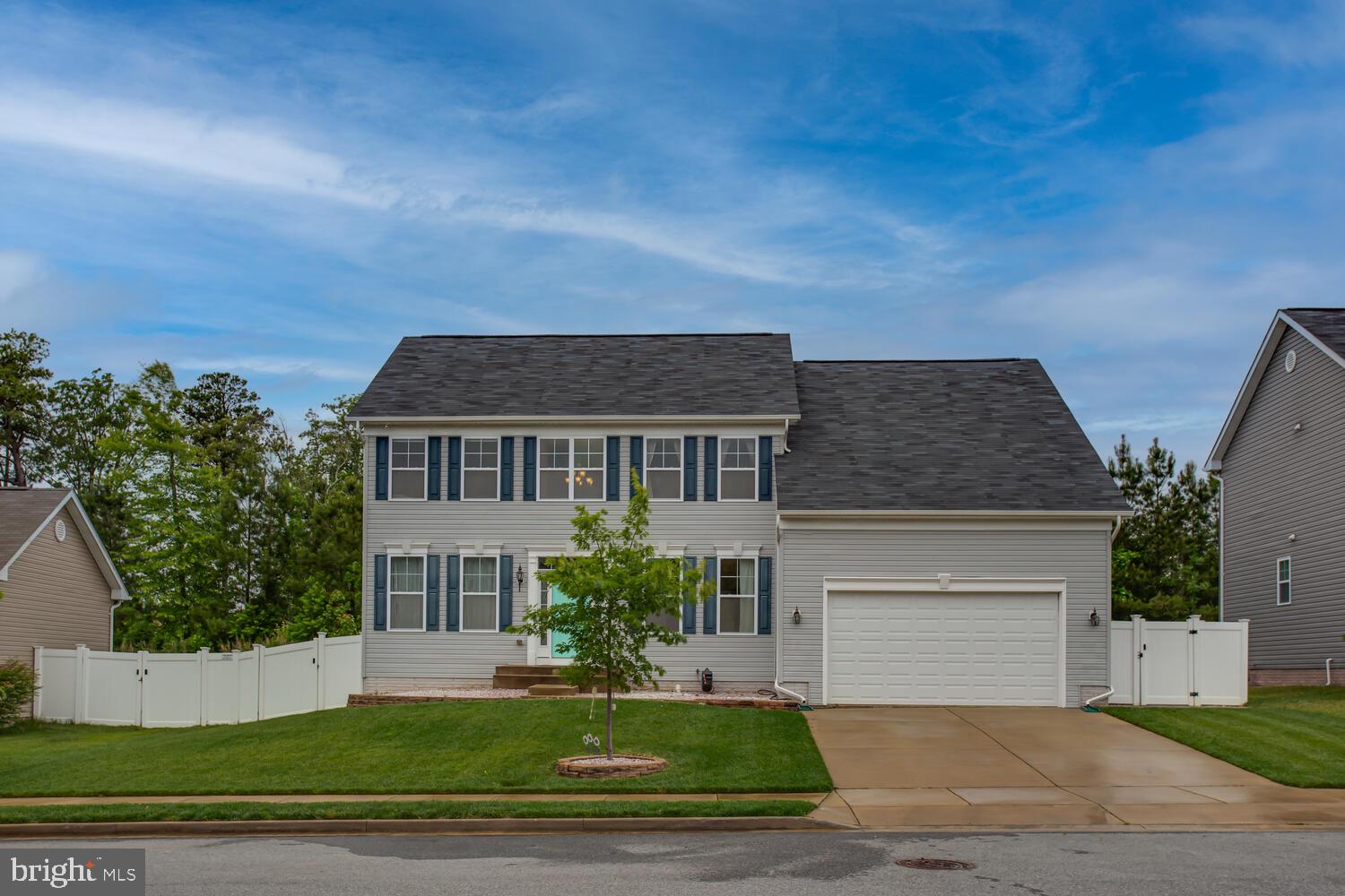 This beautiful colonial shows pride of ownership throughout! Featuring over 3450sqft of finished liv