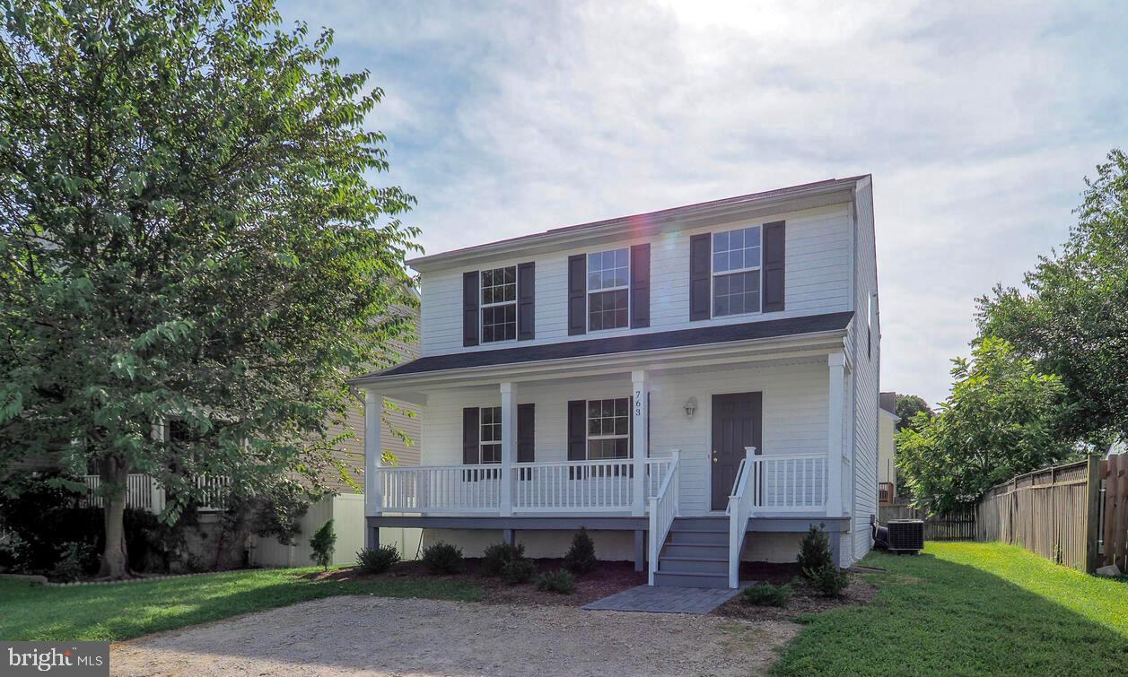 Welcome to this charming Farmstyle Colonial  3 BR,  2.5 bath home that's ready to welcome it's new o