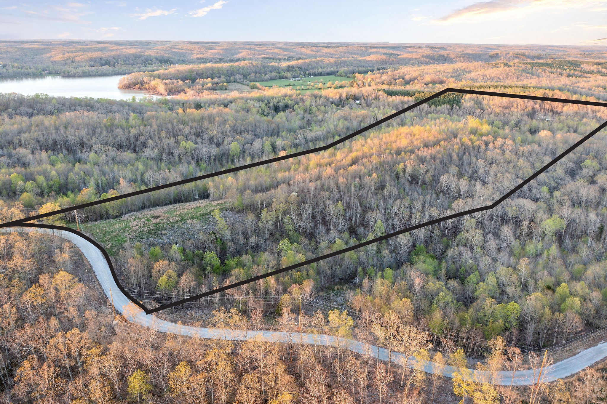 Looking to build your DREAM Home? Enjoy the view of beautiful Kentucky Lake, from this 20 acre lot i